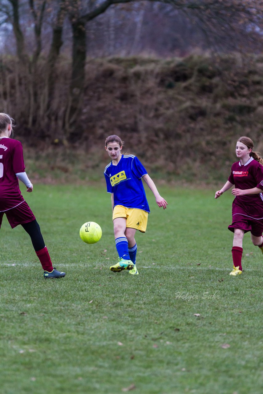 Bild 183 - B-Juniorinnen TSV Gnutz o.W. - SV Henstedt Ulzburg II : Ergebnis: ca. 5:0